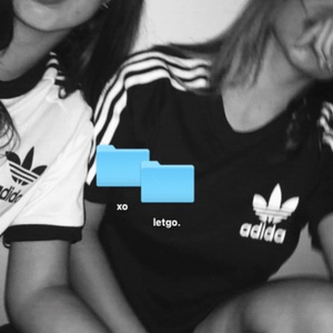 玖辛奈被❌c🐻黄扒衣服
